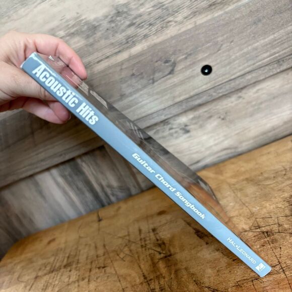 Acoustic Hits Hal Leonard Guitar Chord Songbook 61 songs large paperback preused - Picture 3 of 9